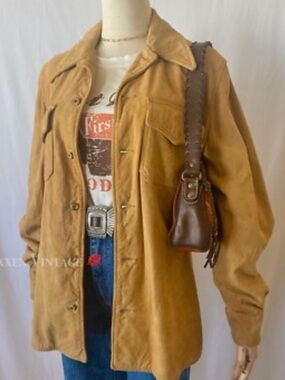 Vintage Circa 1970’s Abercrombie and Fitch Tan Suede Shirt Jacket *See Photos*